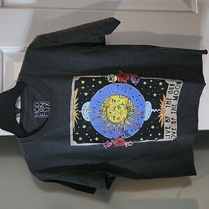 XS Tshirt of the sun & moon